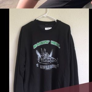 ISO.  HELP IM LOOKING FOR THIS SWEATSHIRT!!!